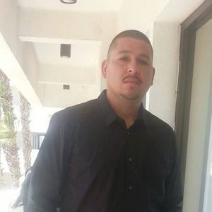 Meet your Posher, Luis